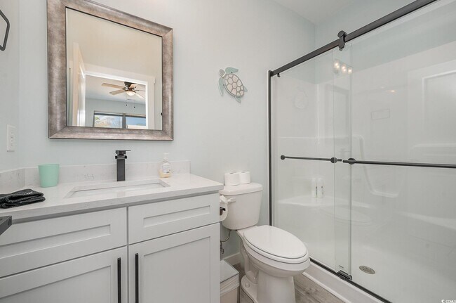 Building Photo - 503 30th Ave N