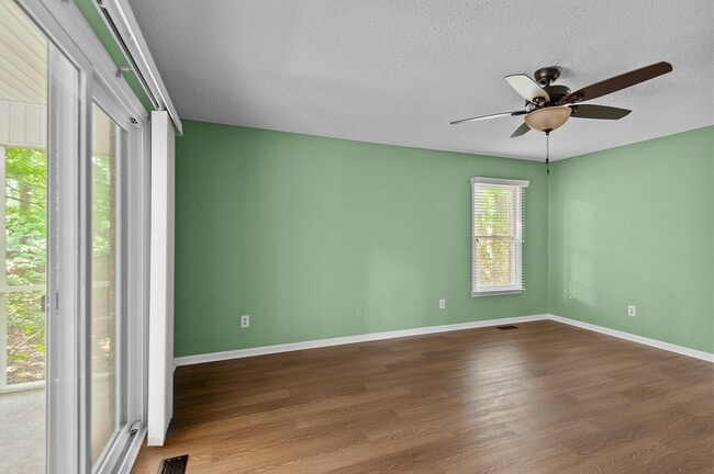 Building Photo - 103 Knollwood Ct