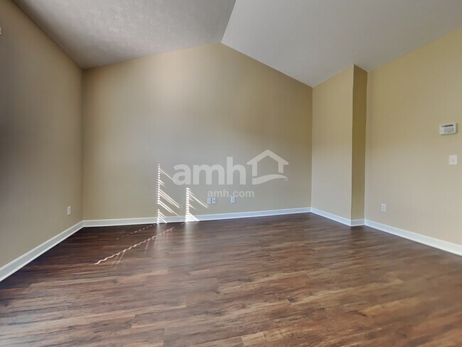 Building Photo - 1542 Quarter Horse Cir