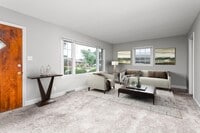 Building Photo - 345 Hale St