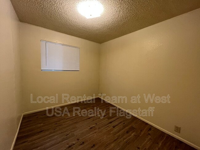 Building Photo - 117 E Ellery Ave