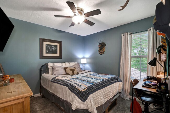 Building Photo - 25401 Hunting Trail