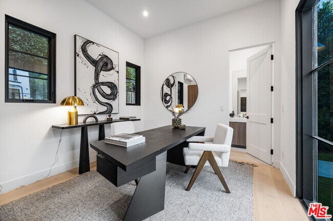 Building Photo - 4256 Camellia Ave