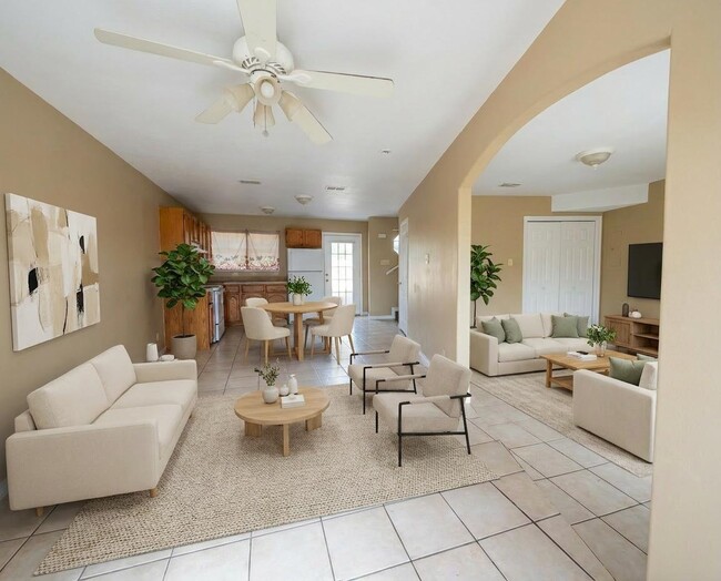 Building Photo - 312 Begona Ct