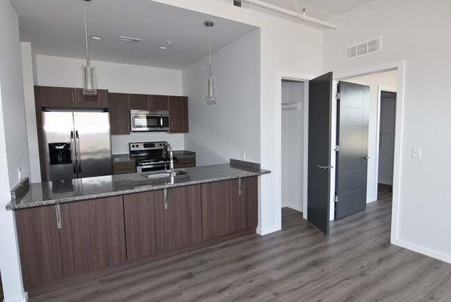 Building Photo - 4800 Brown St