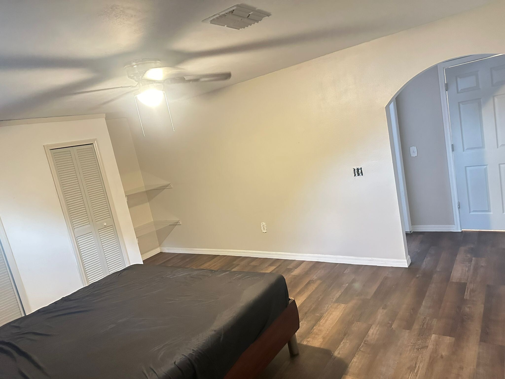 Building Photo - 301 Alegriano Ct