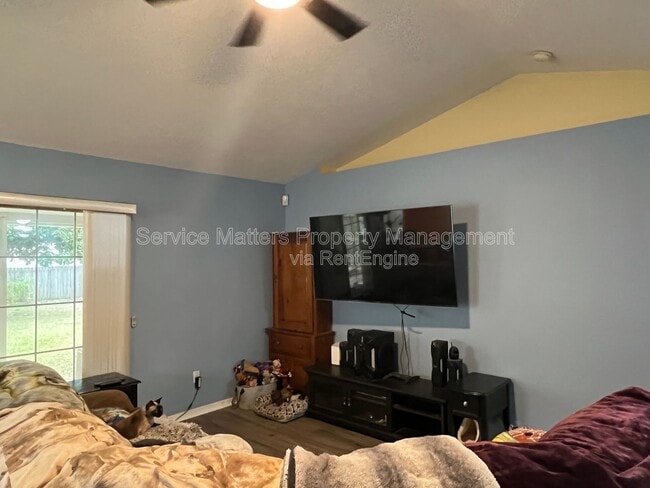 Building Photo - 2439 Redoubt Ave