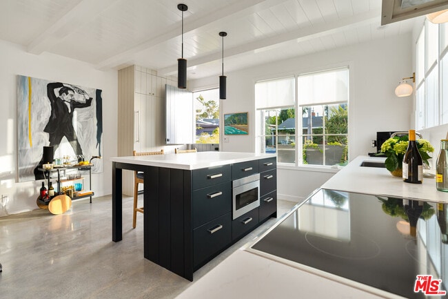 Building Photo - 16017 Ysidro Pl