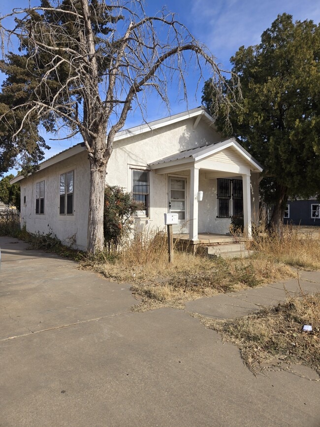 Building Photo - 1918 18th St