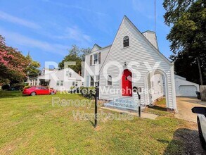 Building Photo - 1084 Norview Ave