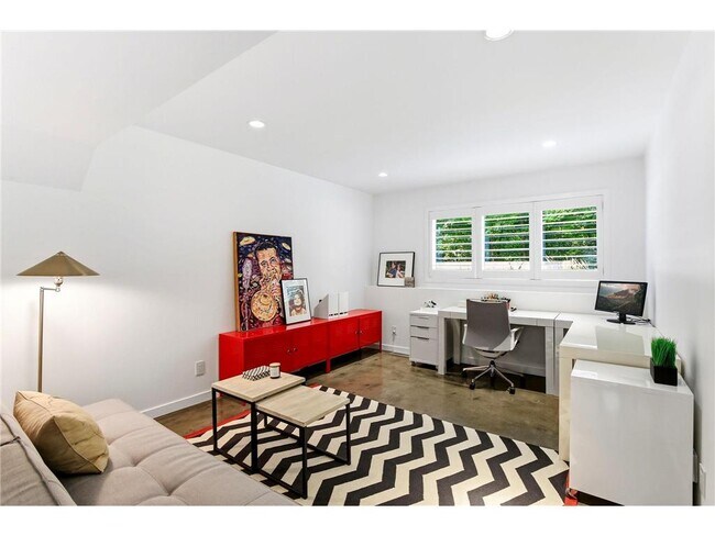 Building Photo - 20650 Bayview Ct