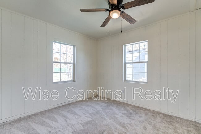 Building Photo - 2516 2nd St