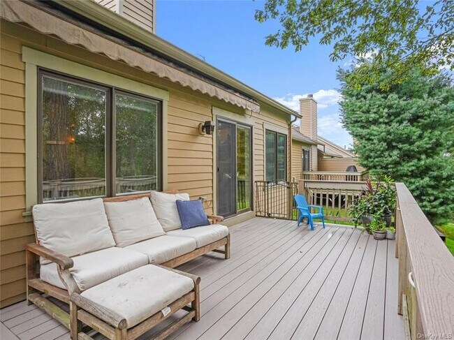 Building Photo - 912 Heritage Hills