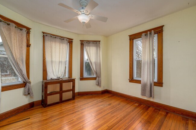Building Photo - Lauraville 4-Bedroom, 2-Bathroom American Foursquare Home with Beautiful Outdoor Space