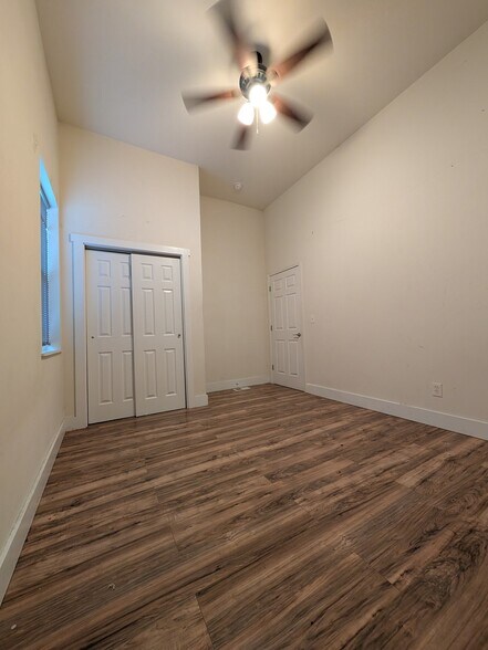 Building Photo - 2822 Osage St