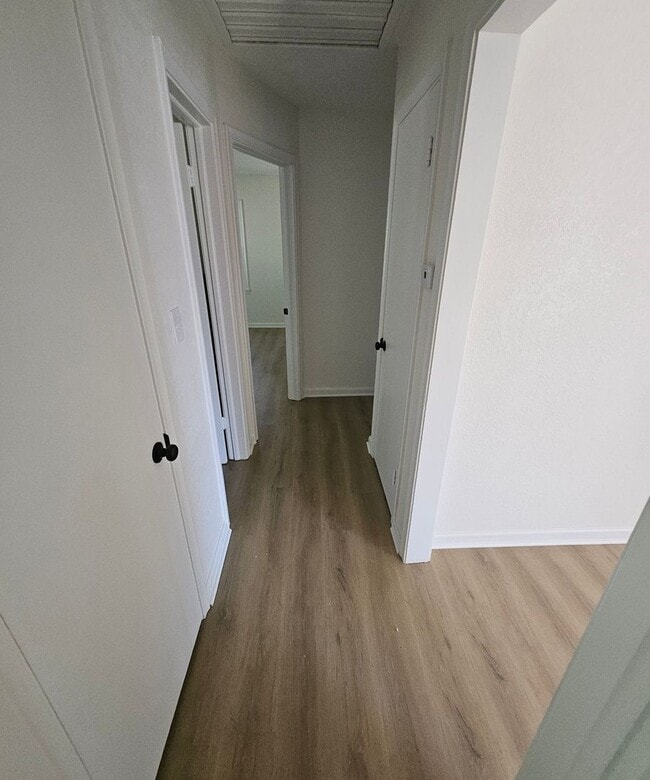 Building Photo - Live in Style | Sleek 3BR Home in KCK with...