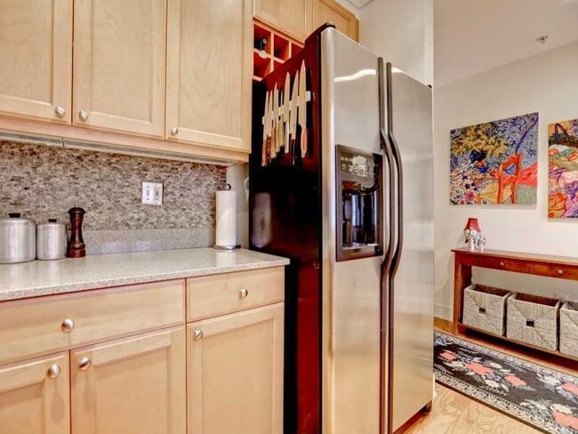 Building Photo - 273 12th St NE