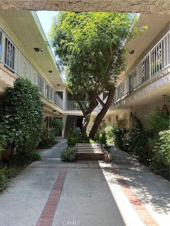 Building Photo - 7055 Etiwanda Ave