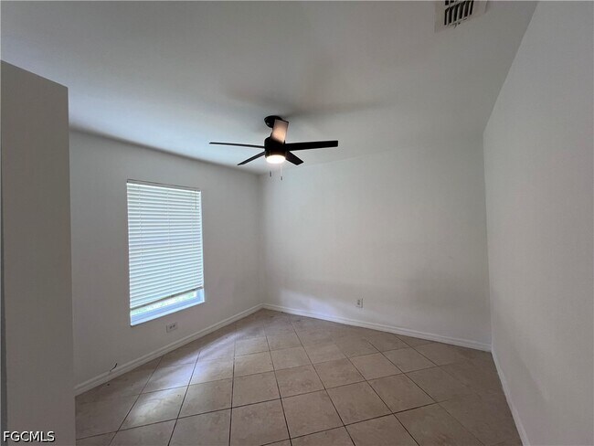 Building Photo - 15627 Spring Line Ln