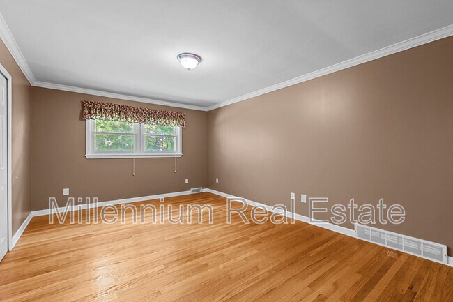 Building Photo - 31671 Nixon St