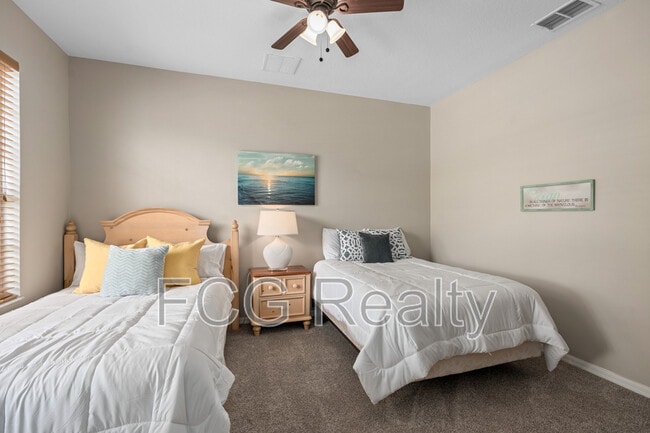 Building Photo - 825 Wildflower Rd