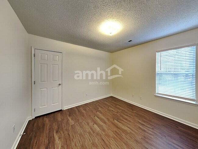 Building Photo - 5081 Poplar Glen Dr