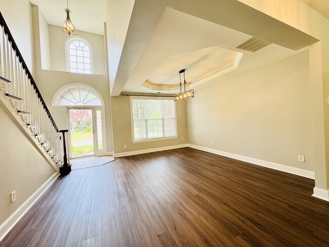 Building Photo - 3571 Brampton Dr