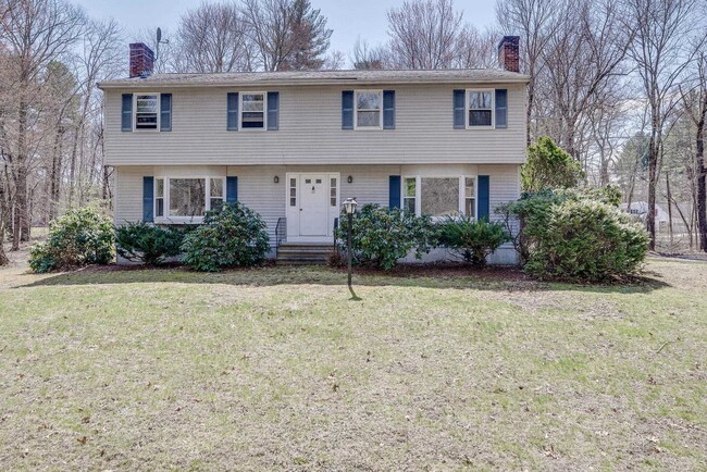 Primary Photo - 22 Circle Dr
