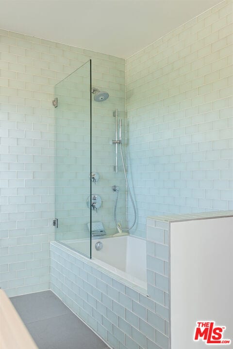 Building Photo - 3424 Primera Ave