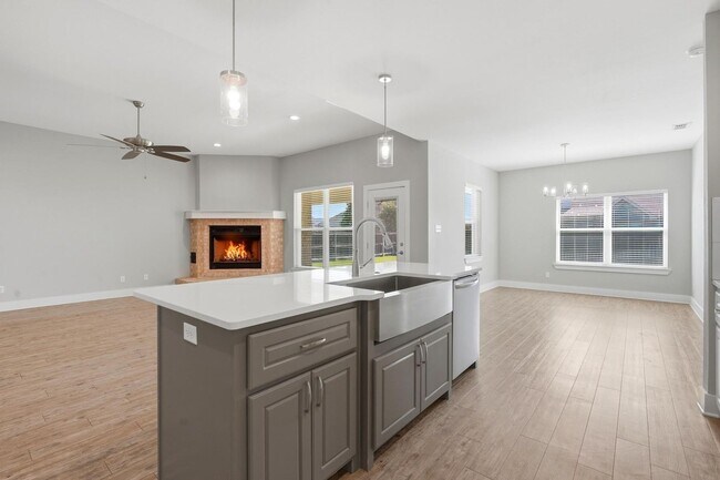 Building Photo - 6609 Desert Willow Tr