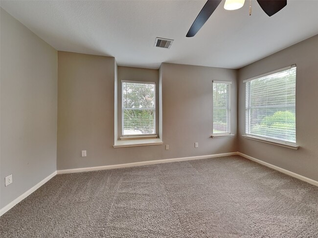 Building Photo - 21618 Rain Leaf Ct