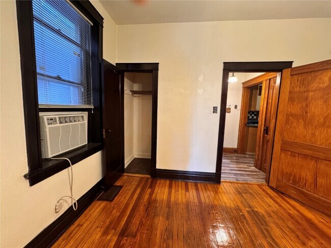 Building Photo - 4250 Michigan Ave