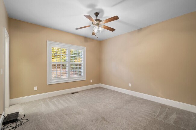 Building Photo - 137 Northington Woods Dr