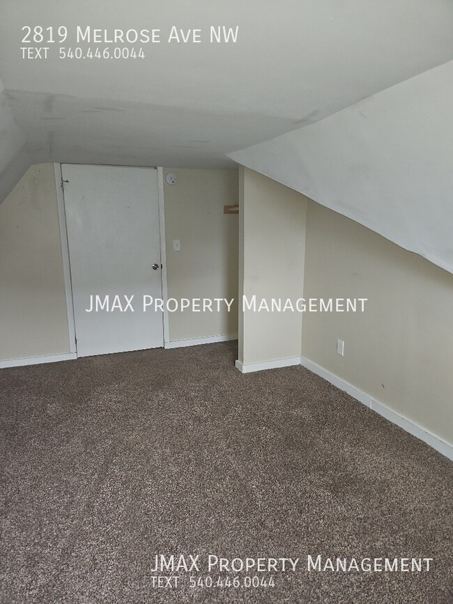 Building Photo - This property has a no security deposit op...