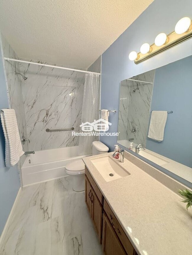 Building Photo - SFH - 6 Bed Farmington for Rent - Avail May 2026