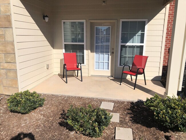 Building Photo - 645 Amber Meadows Way