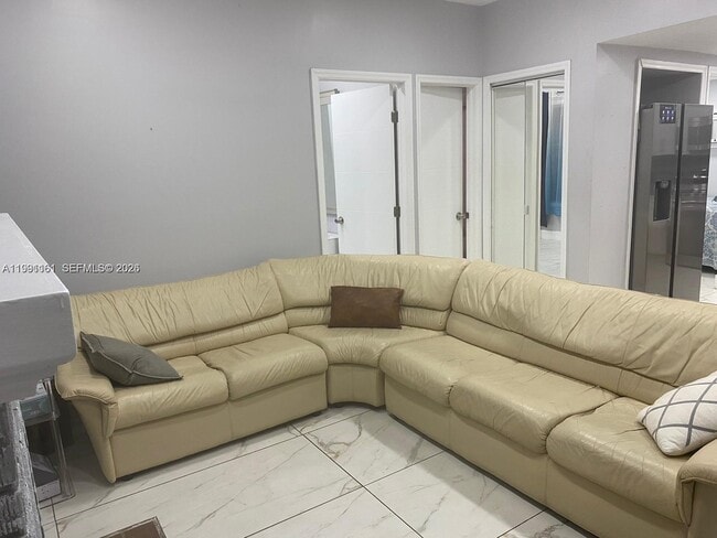 Building Photo - 2242 Polk St