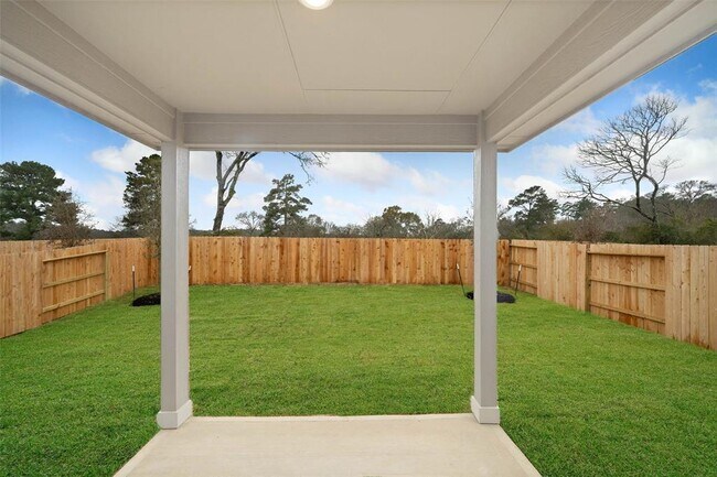 Building Photo - 18033 Martin Pines Dr