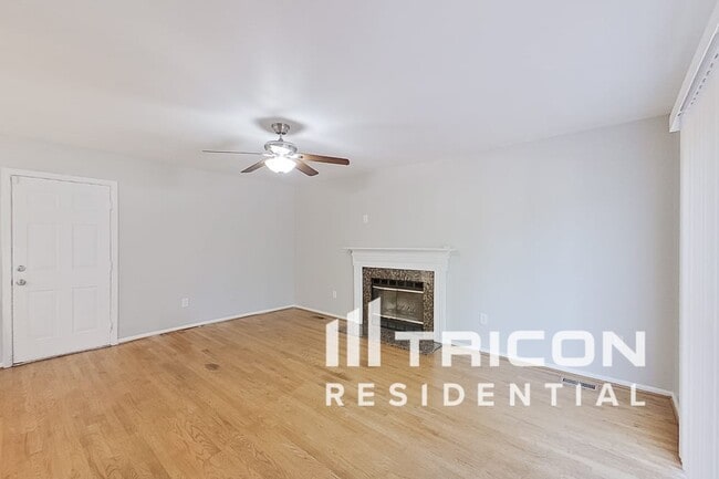Building Photo - 5105 Aldershot Dr