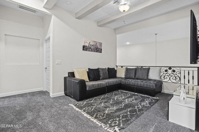 Building Photo - 12308 Desert Heights Ct