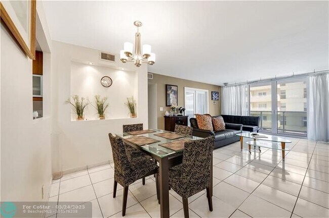 Building Photo - 3140 S Ocean Dr