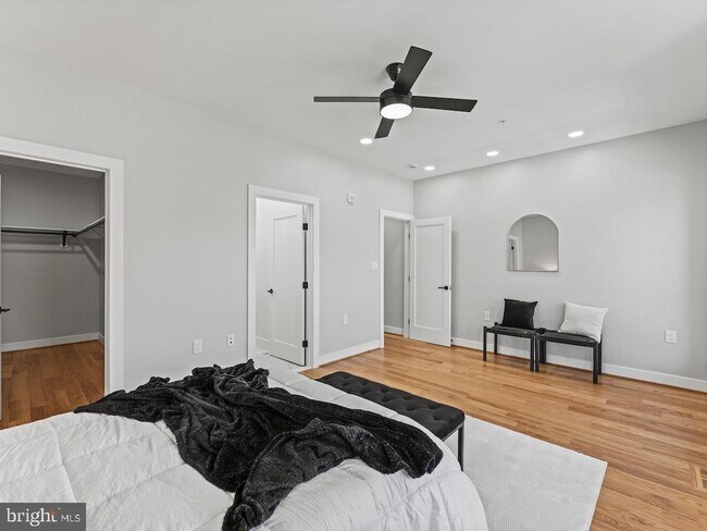 Building Photo - 4320 7th St NW