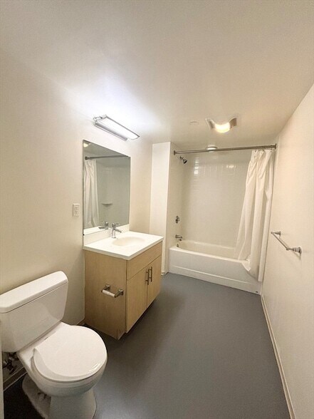 Building Photo - 88 Gerrish Ave