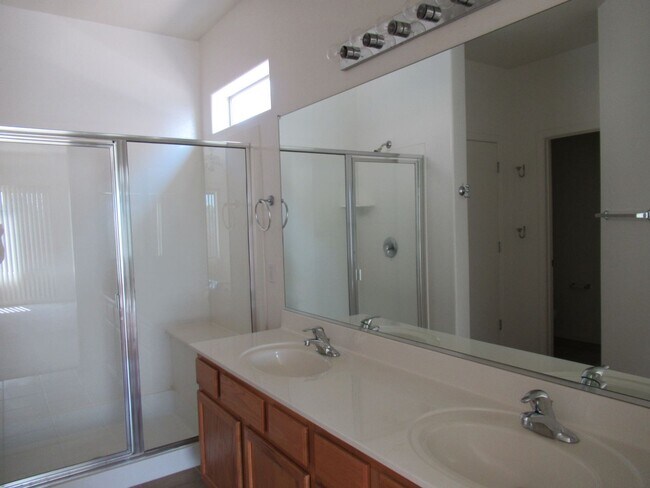 Building Photo - Nice 4 Bedroom Home in San Tan Valley!