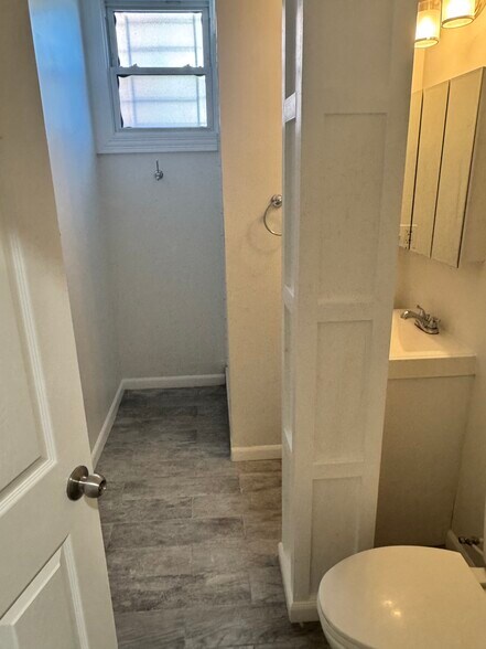 Building Photo - 1185 Commonwealth Ave