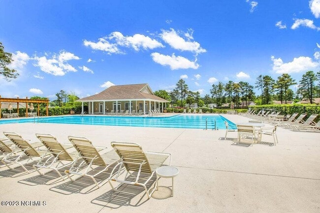 Building Photo - 3 Bedroom home in the highly amenitized Windsor Park!