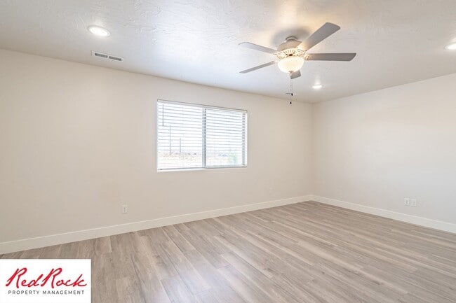 Building Photo - 1005 Tortoise Rock Dr