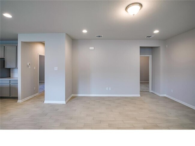 Building Photo - 237 Unforgiven Ln