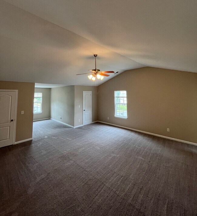 Building Photo - 15315 Edgewater Forest Ln