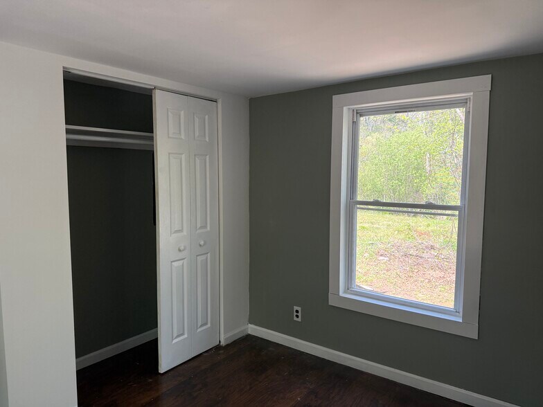 Building Photo - 46 Lime Kiln Rd